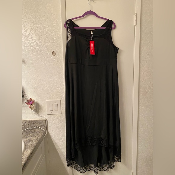 rose gal Dresses & Skirts - Black hi low dress